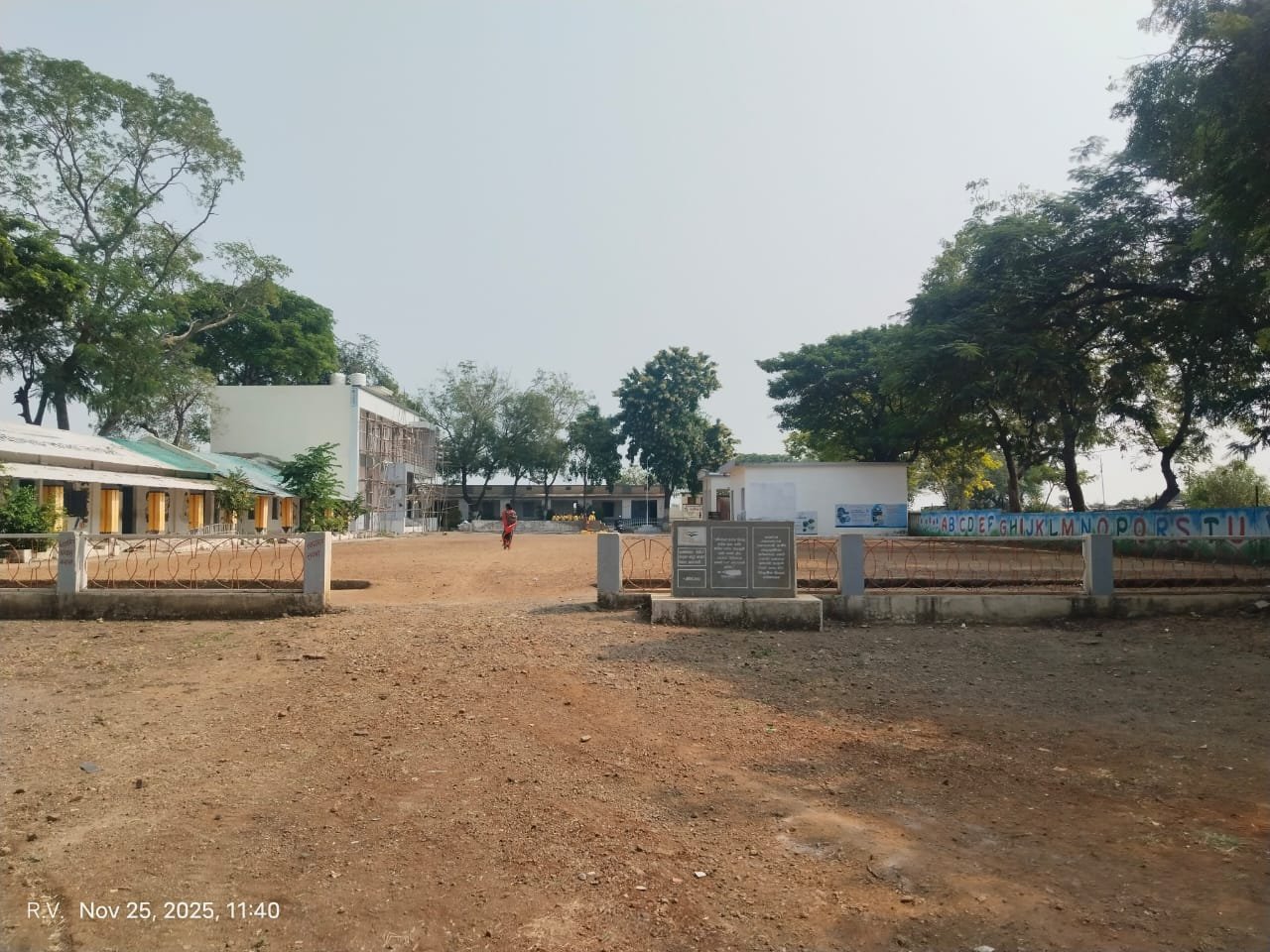 जिल्हा परिषद शाळेतील मैदानाची व्यवस्था