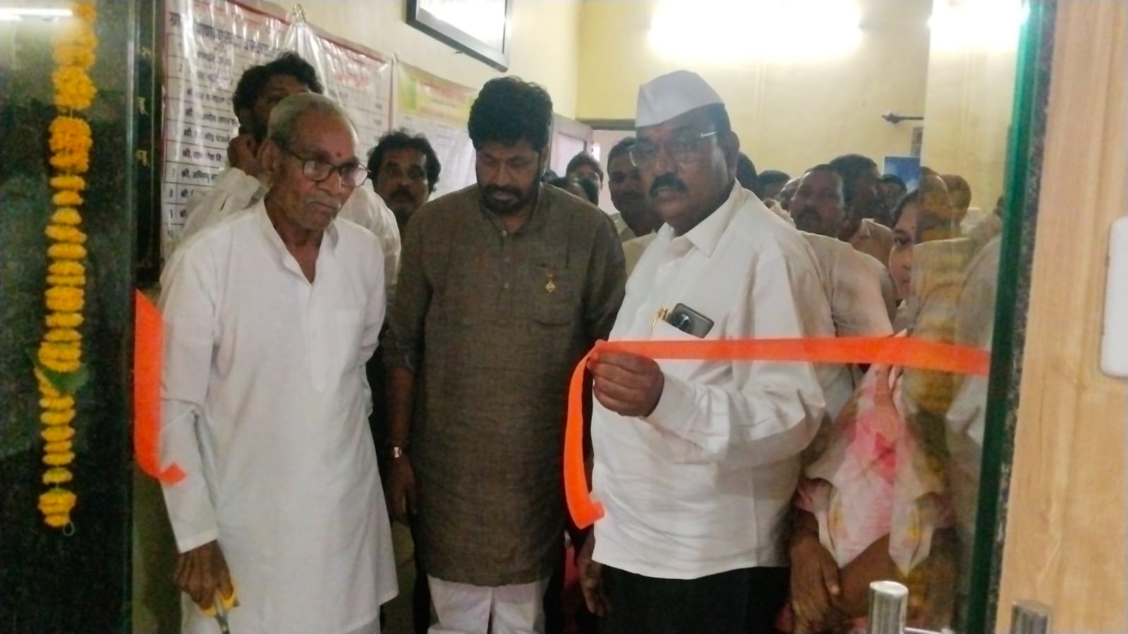 GRAMPANCHAYAT BHAVAN VISTARIKARANA KAMACHE LOKARPAN